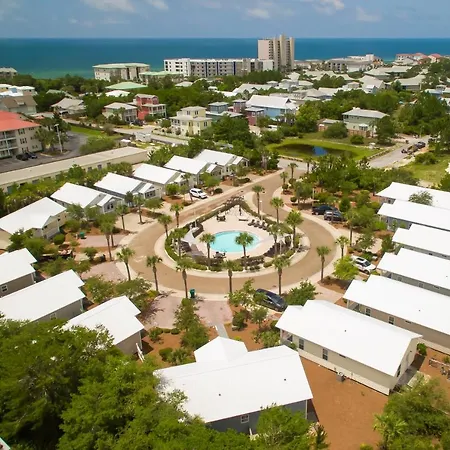 Pelican House - Newly Remodeled, Professionally Decorated, Only About 1 Mile To Seaside!